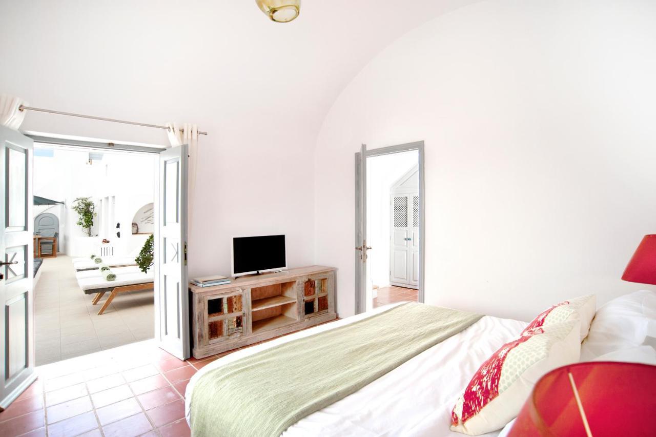 Antelmi Luxury Villa Fira  Exterior photo